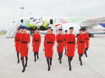 四川航空客舱服务部乘务员们.